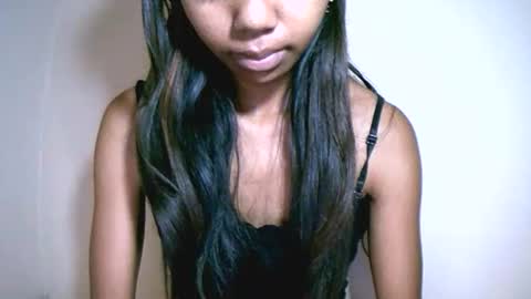 prettiethalia online show from 02.25.26