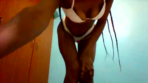 pretty253 online show from 12.26.24