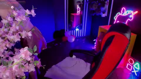 Lady vikki  online show from 04.24.26