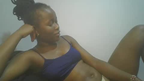 Snapshot of pretty_abella chatting on 02.03.25 abella online show from 02.03.25