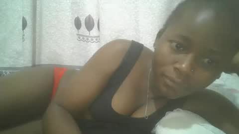 Snapshot of pretty_abella chatting on 02.06.25 abella online show from 02.06.25