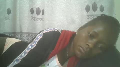 Snapshot of pretty_abella chatting on 02.07.25 abella online show from 02.07.25