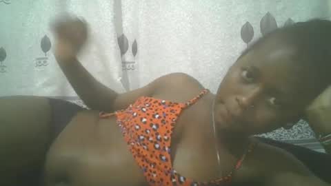 Snapshot of pretty_abella chatting on 02.09.25 abella online show from 02.09.25