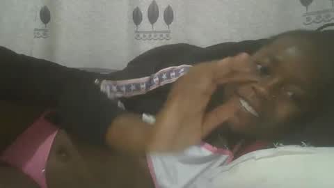 Snapshot of pretty_abella chatting on 02.12.25 abella online show from 02.12.25