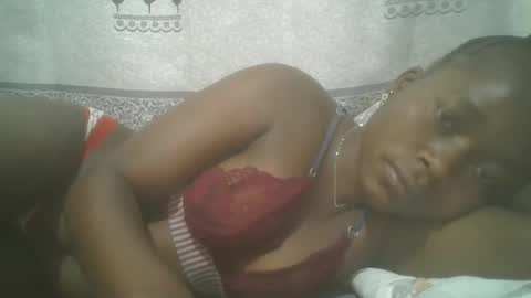 Snapshot of pretty_abella chatting on 02.17.25 abella online show from 02.17.25