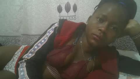 Snapshot of pretty_abella chatting on 02.17.25 abella online show from 02.17.25