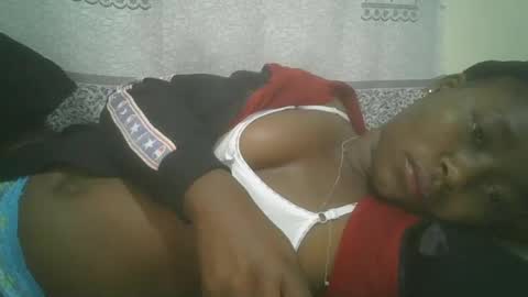 Snapshot of pretty_abella chatting on 02.19.25 abella online show from 02.19.25