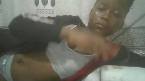 Snapshot of pretty_abella chatting on 02.20.25 abella online show from 02.20.25