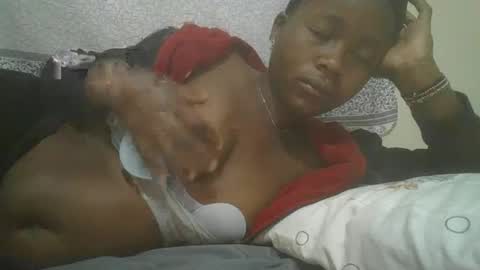 Snapshot of pretty_abella chatting on 02.21.25 abella online show from 02.21.25