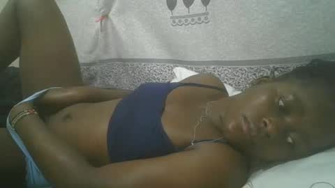 Snapshot of pretty_abella chatting on 02.21.25 abella online show from 02.21.25