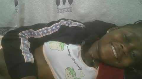 Snapshot of pretty_abella chatting on 02.22.25 abella online show from 02.22.25