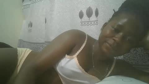 Snapshot of pretty_abella chatting on 02.23.25 abella online show from 02.23.25