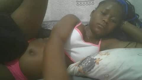 Snapshot of pretty_abella chatting on 02.24.25 abella online show from 02.24.25