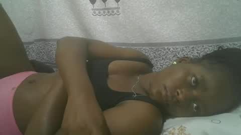 Snapshot of pretty_abella chatting on 02.27.25 abella online show from 02.27.25