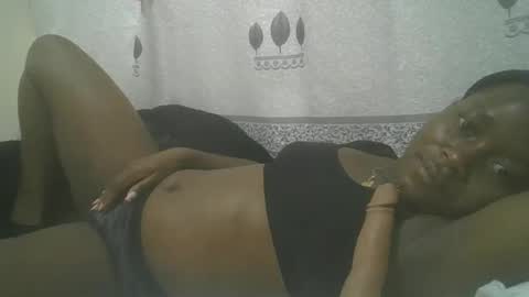 Snapshot of pretty_abella chatting on 03.11.25 abella online show from 03.11.25