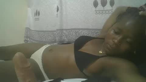 Snapshot of pretty_abella chatting on 03.12.25 abella online show from 03.12.25