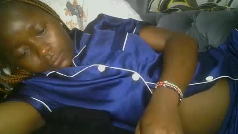 Snapshot of pretty_abella chatting on 09.14.25 abella online show from 09.14.25