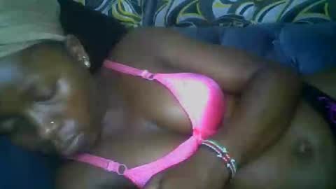 Snapshot of pretty_abella chatting on 09.17.25 abella online show from 09.17.25