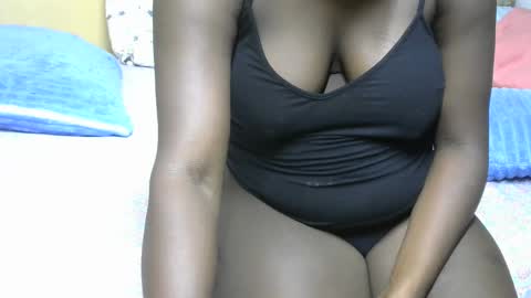 Snapshot of pretty_barbz chatting on 11.21.25 pretty_barbz online show from 11.21.25