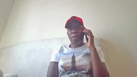 pretty_beb254 online show from 11.16.25