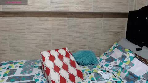 pretty_cristal22 online show from 03.05.25