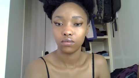 Snapshot of pretty_jazmine chatting on 09.14.25 Jaz online show from 09.14.25
