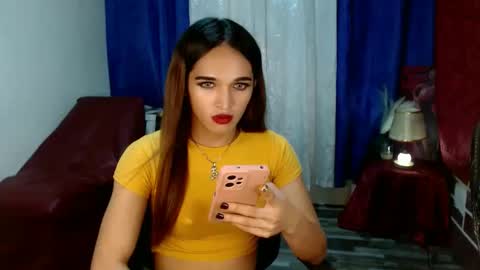 Snapshot of pretty_lady_kitty chatting on 12.02.24 pretty_lady_kitty online show from 12.02.24