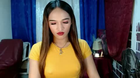 Snapshot of pretty_lady_kitty chatting on 12.04.24 pretty_lady_kitty online show from 12.04.24