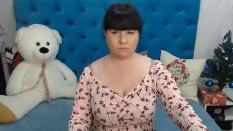 Snapshot of pretty_malika chatting on 01.10.25 pretty_malika online show from 01.10.25