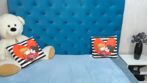 Snapshot of pretty_malika chatting on 01.22.25 pretty_malika online show from 01.22.25