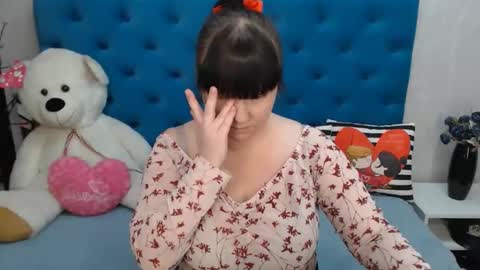 Snapshot of pretty_malika chatting on 02.24.25 pretty_malika online show from 02.24.25