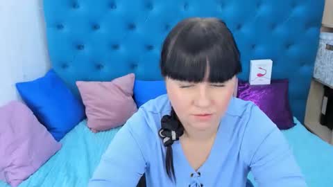 Snapshot of pretty_malika chatting on 10.08.25 pretty_malika online show from 10.08.25