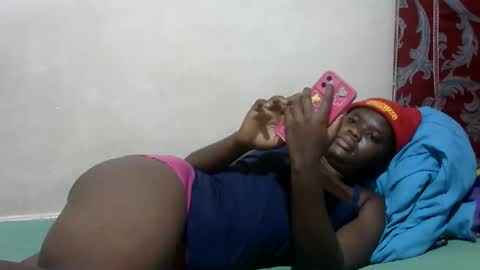 pretty_melan online show from 03.03.26