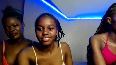 Snapshot of pretty_nyra chatting on 06.17.26 Nyra online show from 06.17.26