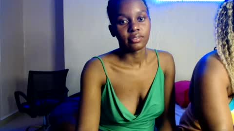 Snapshot of pretty_nyra chatting on 07.10.26 Nyra online show from 07.10.26