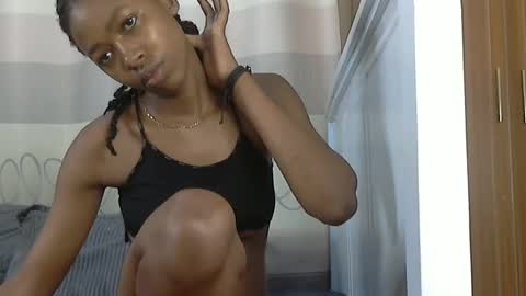 pretty_petite24 online show from 12.03.24