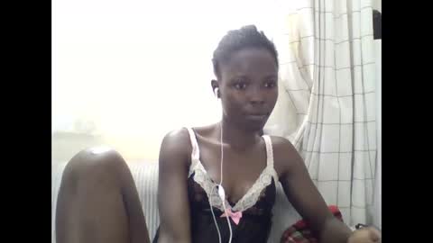 pretty_petite_ebony online show from 06.07.26