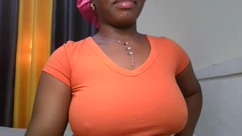 pretty_shila online show from 11.23.25