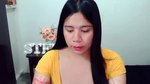 Snapshot of pretty_stela chatting on 01.14.25 pretty stela online show from 01.14.25