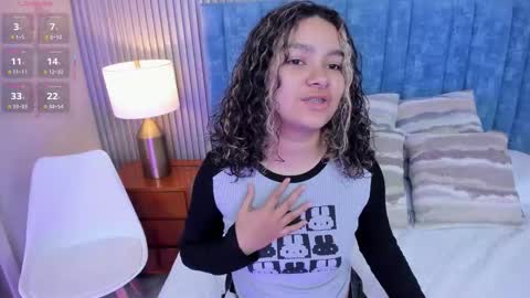 Daisy Flower online show from 03.14.26