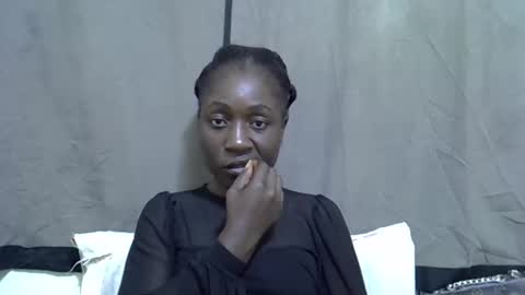 Snapshot of pretty_swirl chatting on 02.27.26 Twirl online show from 02.27.26