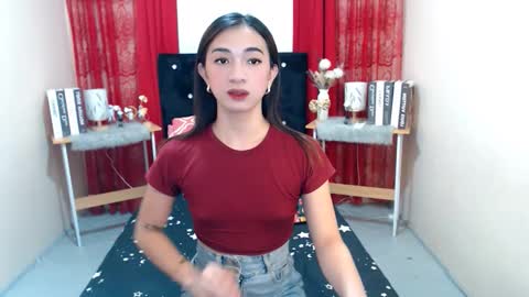 prettyakhira online show from 11.18.25