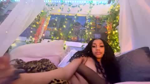 Snapshot of prettyblackgal chatting on 02.08.26 prettyblackgal online show from 02.08.26