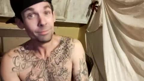 Snapshot of prettyboytatted69 chatting on 12.23.24 Prettyslangin69 FYPM online show from 12.23.24