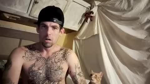 Snapshot of prettyboytatted69 chatting on 12.23.24 Prettyslangin69 FYPM online show from 12.23.24