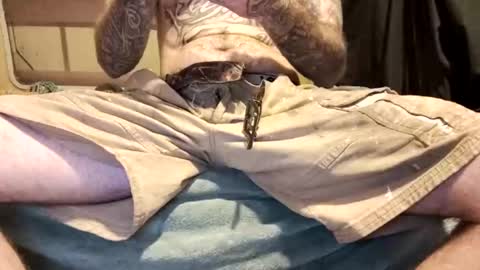 Snapshot of prettyboytatted69 chatting on 02.09.25 Prettyslangin69 FYPM online show from 02.09.25