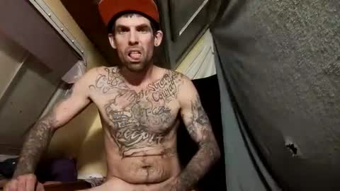 Snapshot of prettyboytatted69 chatting on 02.25.25 Prettyslangin69 FYPM online show from 02.25.25