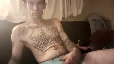 Snapshot of prettyboytatted69 chatting on 03.07.25 Prettyslangin69 FYPM online show from 03.07.25