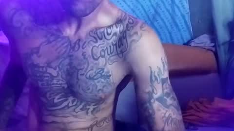 Snapshot of prettyboytatted69 chatting on 10.07.25 Prettyslangin69 FYPM online show from 10.07.25