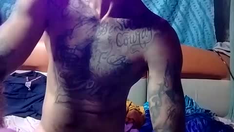 Snapshot of prettyboytatted69 chatting on 10.08.25 Prettyslangin69 FYPM online show from 10.08.25